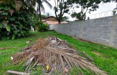 Imagem 2: Terreno com churrasqueira a venda com 357² Praia do Guaiuba Guaiúba...