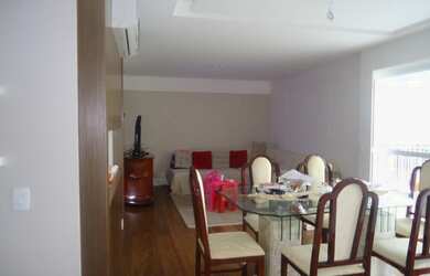 Imagem: O apartamento possui 3 Dormitórios, 5 Banheiros, 3 Vagas na