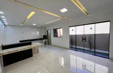 Imagem: A casa possui 3 Dormitórios, 3 Banheiros, 3 Vagas na garagem