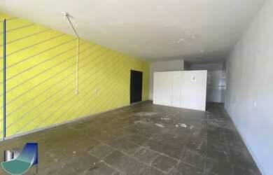 Imagem: O depósito possui 2 Vagas na garagem e 55m² de Área e está