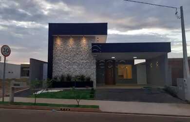 Imagem: A casa em condomínio possui 3 Dormitórios, 3 Banheiros, 2