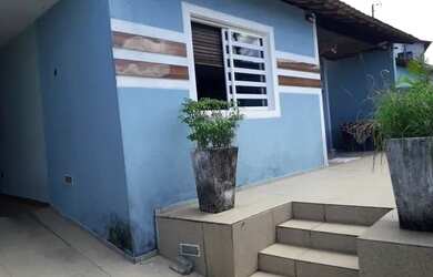 Imagem 2: Casa. Varanda, 3m² de Área, 3 Vagas na garageme3 Dormitórios