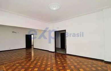 Imagem: O apartamento possui 4 Dormitórios, 4 Banheiros, 1 Vaga na