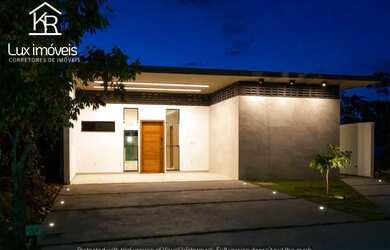 Imagem: A casa em condomínio possui 3 Dormitórios, 4 Banheiros, 4