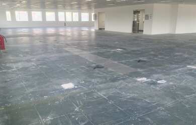 Imagem: O depósito possui 5 Vagas na garagem, 719m² de Área e está