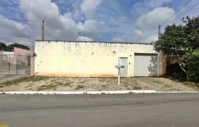 Imagem: O terreno possui 390m² de Área e está localizado em Pineville