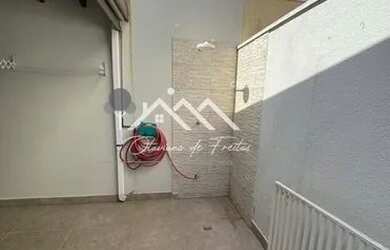 Imagem: A casa em condomínio possui 3 Dormitórios, 2 Banheiros, 2