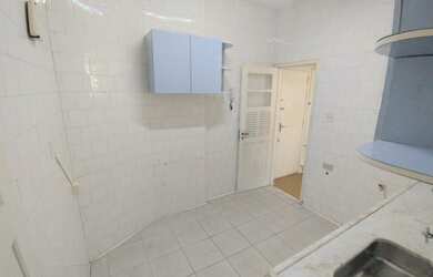 Imagem 11: MARAVILHOSO APARTAMENTO SALA 3 QUARTOS COM PISO EM TACO, BANHEIRO SOCIAL, AMPLA COPA COZIN