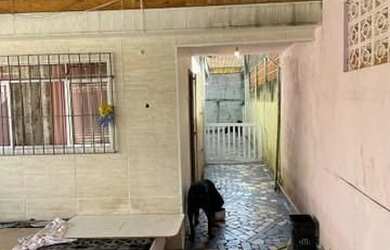 Imagem 2: Casa à venda por R$ 490.000 em Guilhermina, Praia Grande/SP