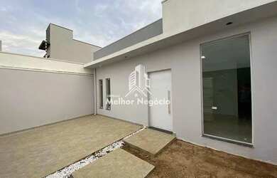 Imagem: A casa possui 3 Dormitórios, 3 Banheiros, 2 Vagas na garagem