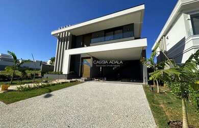 Imagem: A casa em condomínio possui 5 Dormitórios, 5 Banheiros, 4