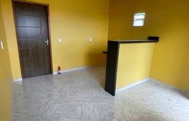 Imagem: A casa possui 1 Dormitório e 1 Banheiro e está localizado