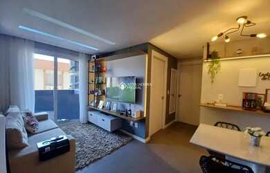 Imagem: O apartamento possui 2 Dormitórios, 1 Banheiro, 1 Vaga na garagem