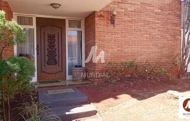 Imagem: O depósito possui 2 Vagas na garagem, 300m² de Área e está