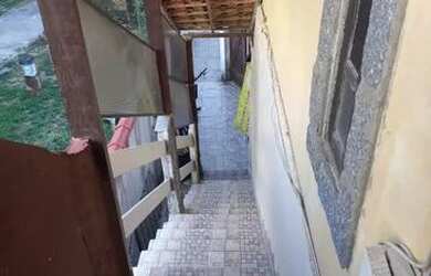 Imagem: O apartamento e possui 2 Dormitórios, Suítes, 1 Banheiro