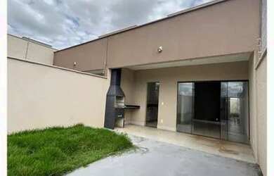 Imagem: A casa à venda possui 2 Dormitórios, 2 Banheiros, 2 Vagas