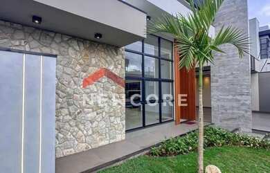 Imagem: A casa possui 3 Dormitórios, 5 Banheiros, 3 Vagas na garagem