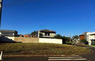 Imagem: O terreno possui 397m² de Área e está localizado em Portal