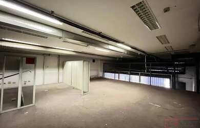 Imagem 8: Sala Comercial em CENTRO. Área de serviçoe302m² de Área