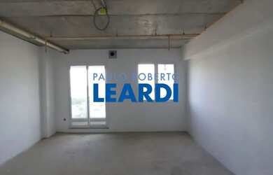 Imagem: O depósito possui 1 Vaga na garagem, 35m² de Área e está