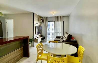 Imagem: O apartamento possui 3 Dormitórios, 1 Banheiro, 1 Vaga na garagem