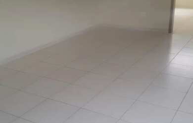 Imagem 3: Alugo apt 2 q, um gardem e vaga vagão p uma moto e um carro do shopping....