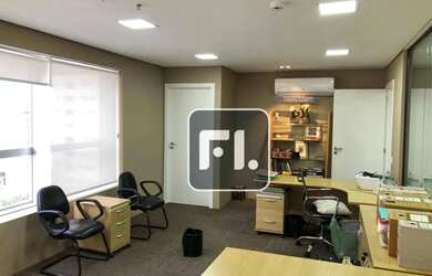 Imagem: O depósito possui 4 Vagas na garagem, 132m² de Área, Imóvel