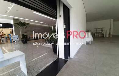 Imagem: O depósito possui 500m² de Área e está localizado em Água