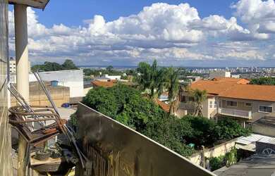 Imagem: O apartamento possui 1 Dormitório, 1 Banheiro, 45m² de Área