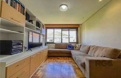 Imagem: O apartamento possui 2 Dormitórios, 2 Banheiros, 1 Vaga na