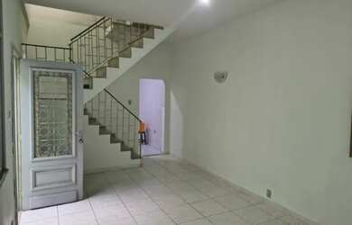 Imagem: A casa possui 2 Dormitórios, 2 Banheiros, 200m² de Área e