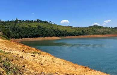 Imagem: O terreno possui 5.000m² de Área e está localizado em Centro