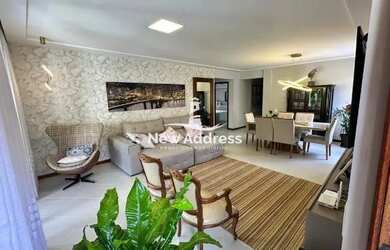 Imagem: A casa possui 3 Dormitórios, 3 Banheiros, 2 Vagas na garagem