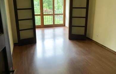 Imagem: O apartamento possui 2 Dormitórios, 1 Banheiro, 120m² de Área