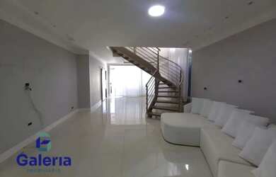 Imagem: A casa em condomínio possui 3 Dormitórios, 4 Banheiros, 4