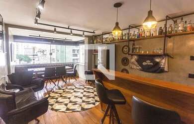 Imagem: O apartamento possui 4 Dormitórios, 3 Banheiros, 2 Vagas na