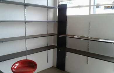 Imagem: O depósito possui 15m² de Área e está localizado em Centro