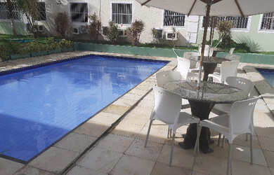 Imagem: O apartamento possui 2 Dormitórios, 1 Banheiro, 1 Vaga na garagem