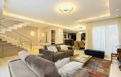 Imagem: A casa em condomínio possui 3 Dormitórios, 5 Banheiros, 4