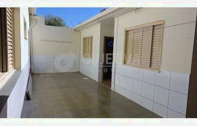 Imagem 1: Venda Casa UMUARAMA. Varanda, 320m² de Área, 4 Vagas na garageme3 Dormitórios