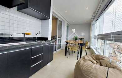 Imagem 2: Lindo apartamento com 2 suítes andar alto vista total livre no Embaré