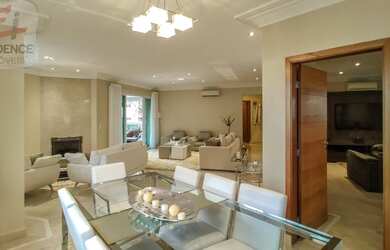 Imagem: O apartamento possui 3 Dormitórios, 5 Banheiros, 5 Vagas na