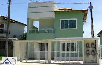 Imagem: A casa possui 3 Dormitórios, 3 Banheiros, 2 Vagas na garagem