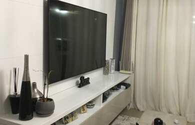 Imagem: A casa possui 3 Dormitórios, 2 Banheiros, 5 Vagas na garagem