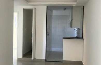 Imagem 1: Apartamento para Venda em Salvador, Candeal, 2 dormitórios, 1 suíte,...