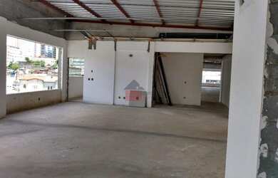 Imagem: O depósito possui 1.040m² de Área e está localizado em