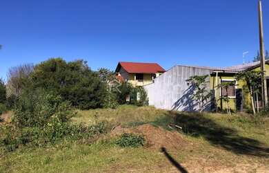 Imagem: O terreno possui 302m² de Área e está localizado em Arroio