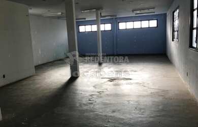 Imagem: O depósito possui 268m² de Área e está localizado em Boa