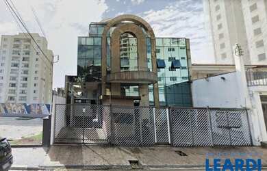 Imagem: O depósito possui 1.447m² de Área e está localizado em