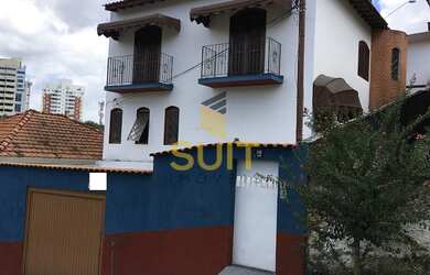 Imagem: A casa possui 3 Dormitórios, 1 Banheiro, 4 Vagas na garagem